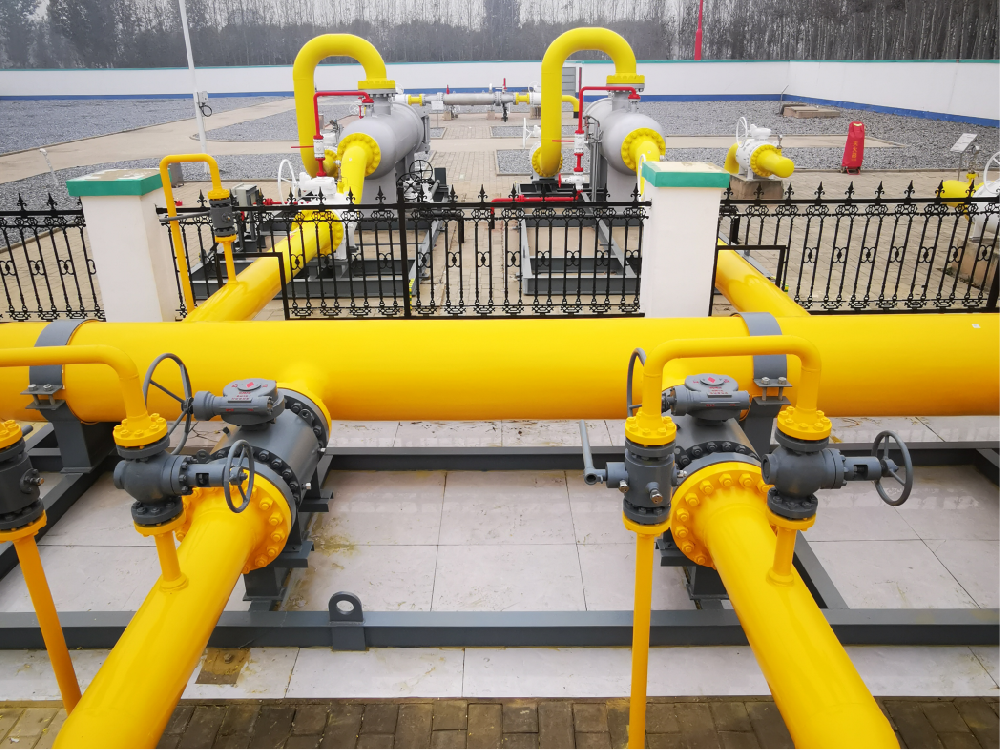 氟碳漆增压站涂装效果